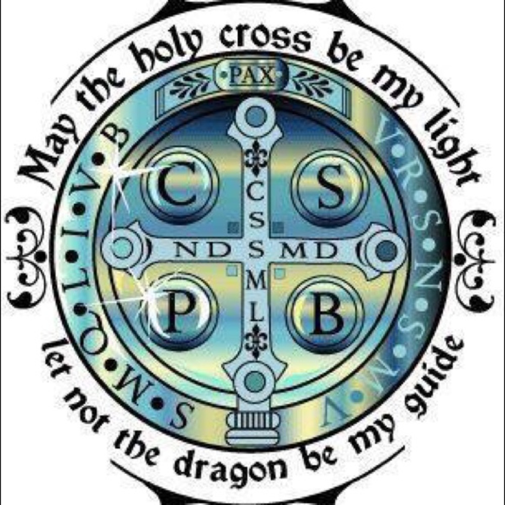 Meet Your Posher โ๏ธ - Picture 4 of 5
